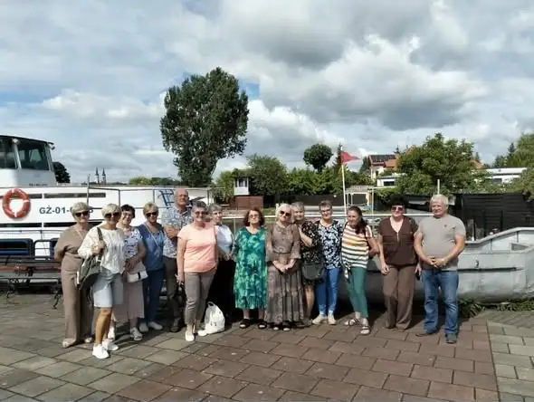 Seniorzy z Jasionówki i Słomianki z wizytą studyjną w Augustowie
