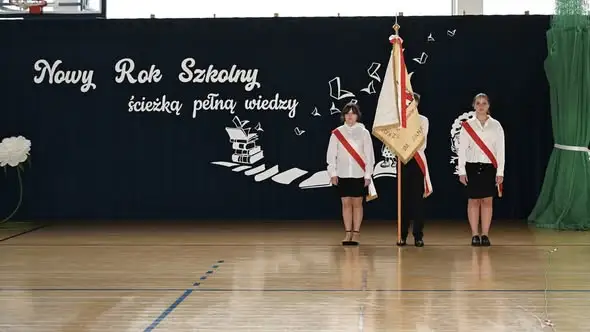Uroczyste rozpoczęcie roku szkolnego 2026/2027 w SP nr 1 w Mońkach
