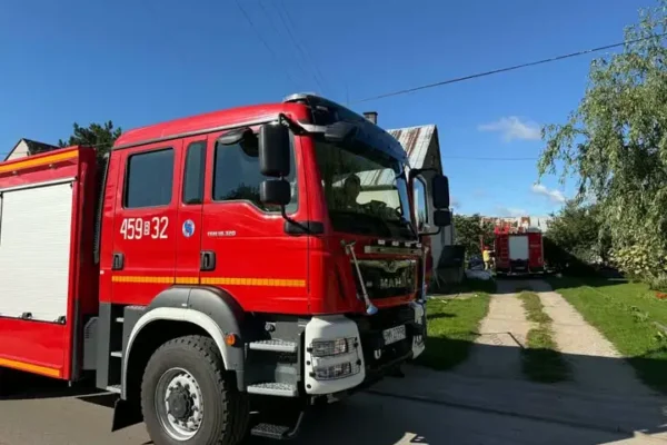 Pożar poddasza w Przytulance. Sześć zastępów w akcji
