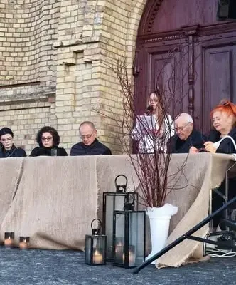 Narodowe Czytanie „Dziadów” na cmentarzu w Goniądzu – literackie spotkanie w wyjątkowej scenerii