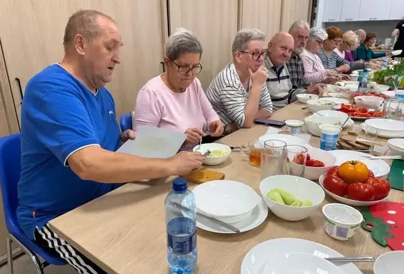 Seniorzy z Gminy Jasionówka uczyli się zdrowego odżywiania
