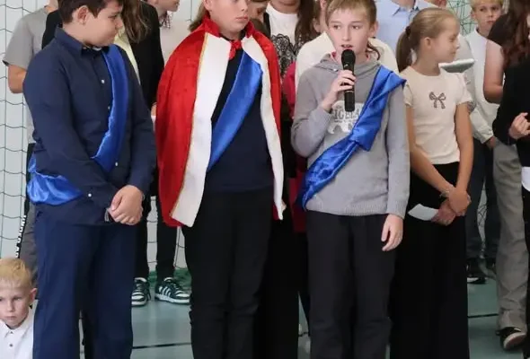 Dzień Edukacji Narodowej w SP Trzcianne – nagrody, akademia i podróż w czasie