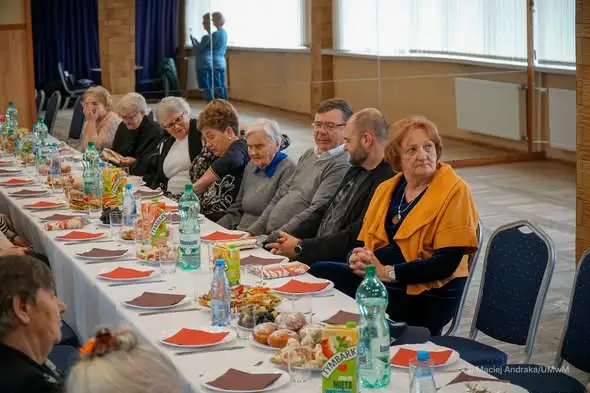 Międzynarodowy Dzień Białej Laski w Mońkach – spotkanie, edukacja i życzenia