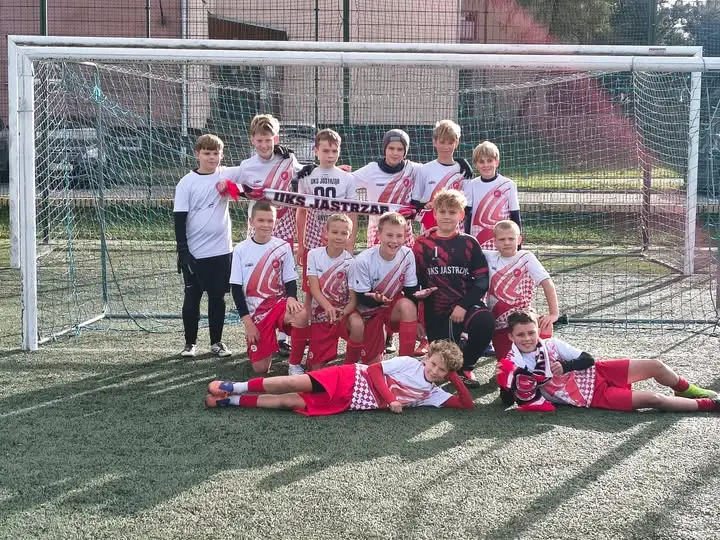 Jastrząb Knyszyn rozgromił Wigry II Suwałki 12:1 w meczu młodzików