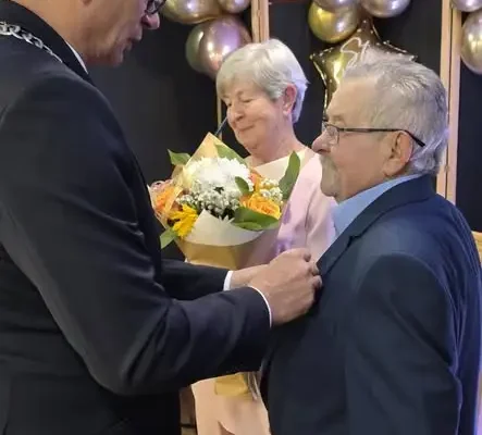 Złote Gody w Gminie Jasionówka – cztery pary świętowały 50-lecie małżeństwa